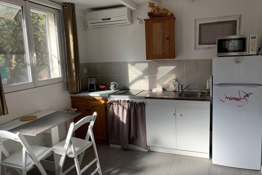 Joli Studio Independant 20M² Avec Jardin Saint-Maximin-la-Sainte-Baume Exterior photo